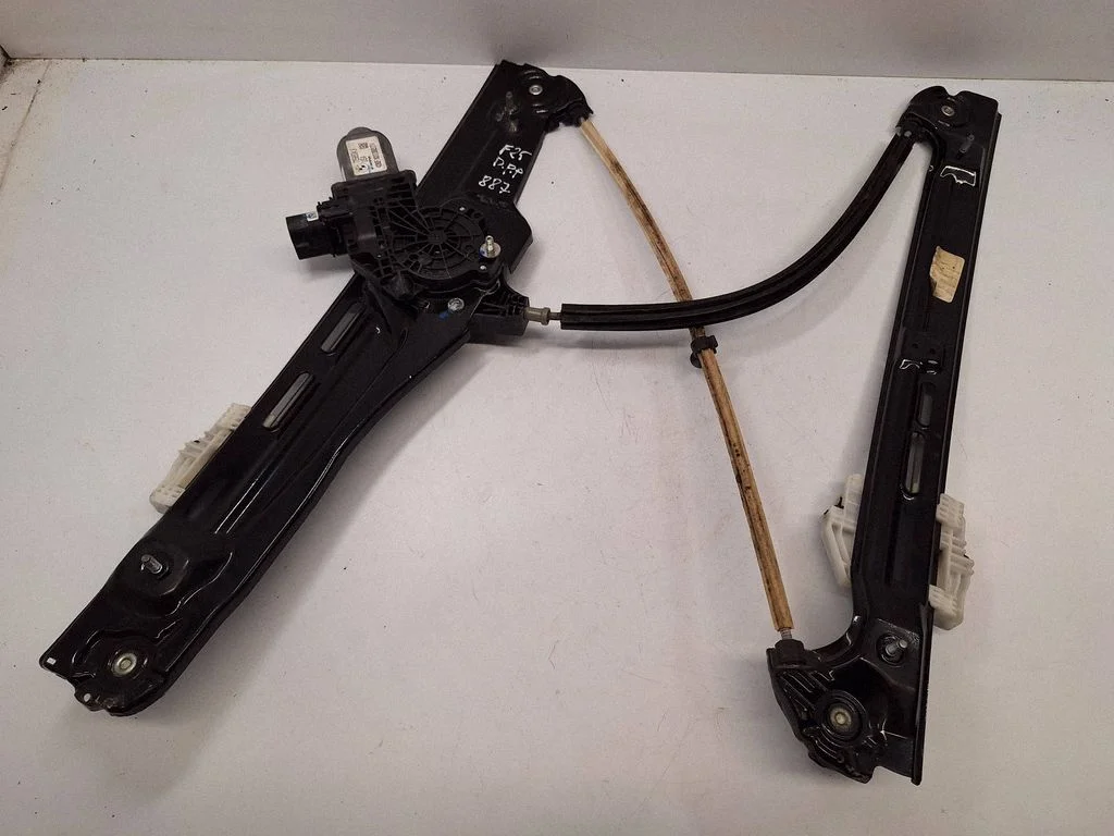 Front door window regulator with motor 51357382135