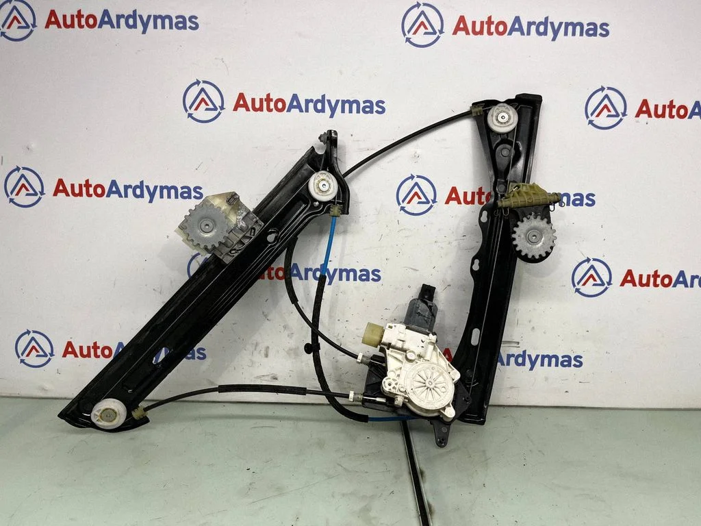 Front door window regulator motor 7046031