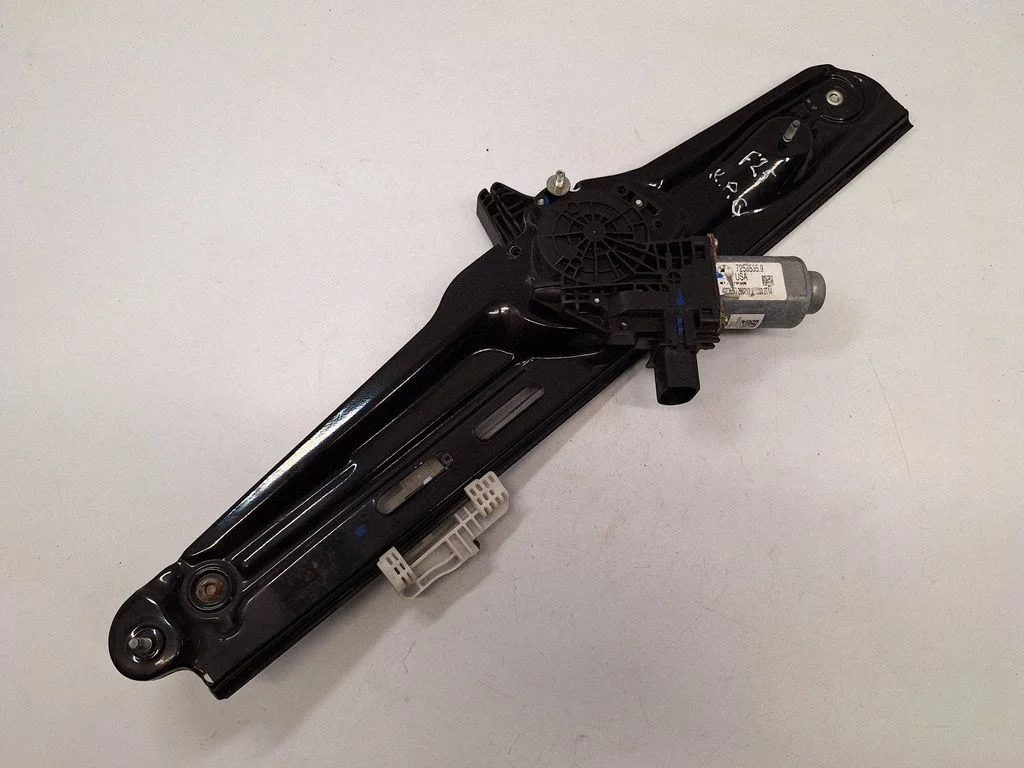 Rear door window regulator with motor 51357382139