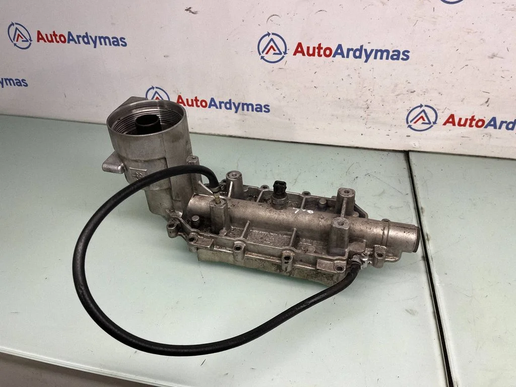 Oil filter mounting bracket 7788664