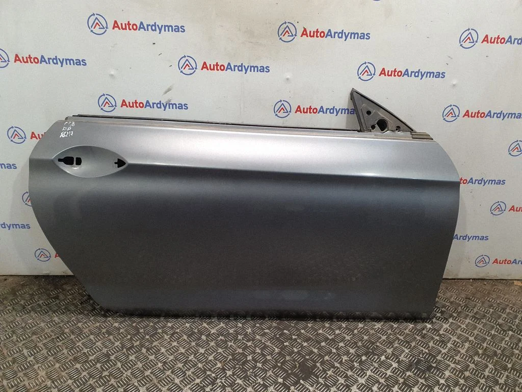 Priekšējās durvis (kupejai) 7228570
