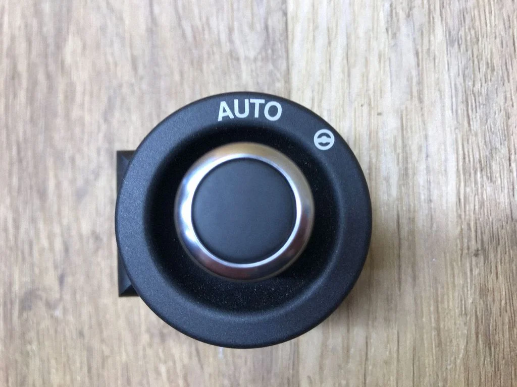 Vairo padėties reguliavimo jungtukas