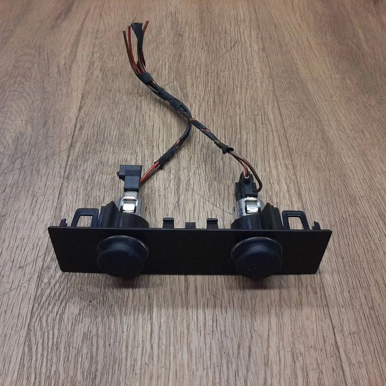 12 V lizdas (gale)