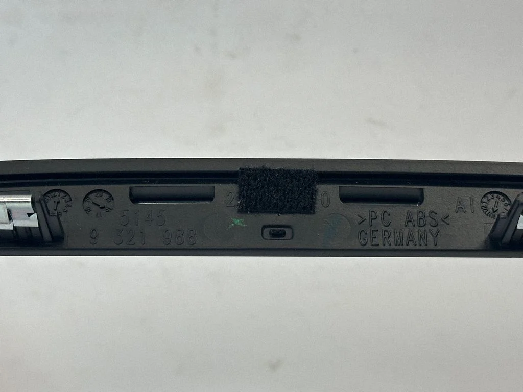 Dashboard trim 9321988
