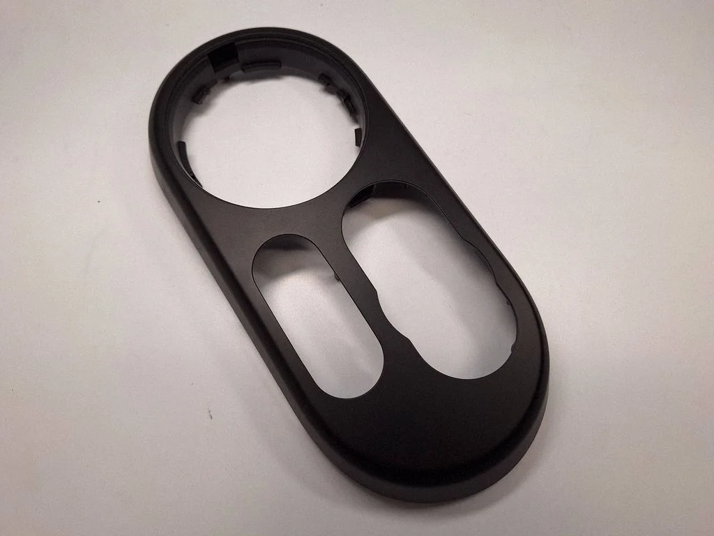Gear shifter surround trim plastic 6998970