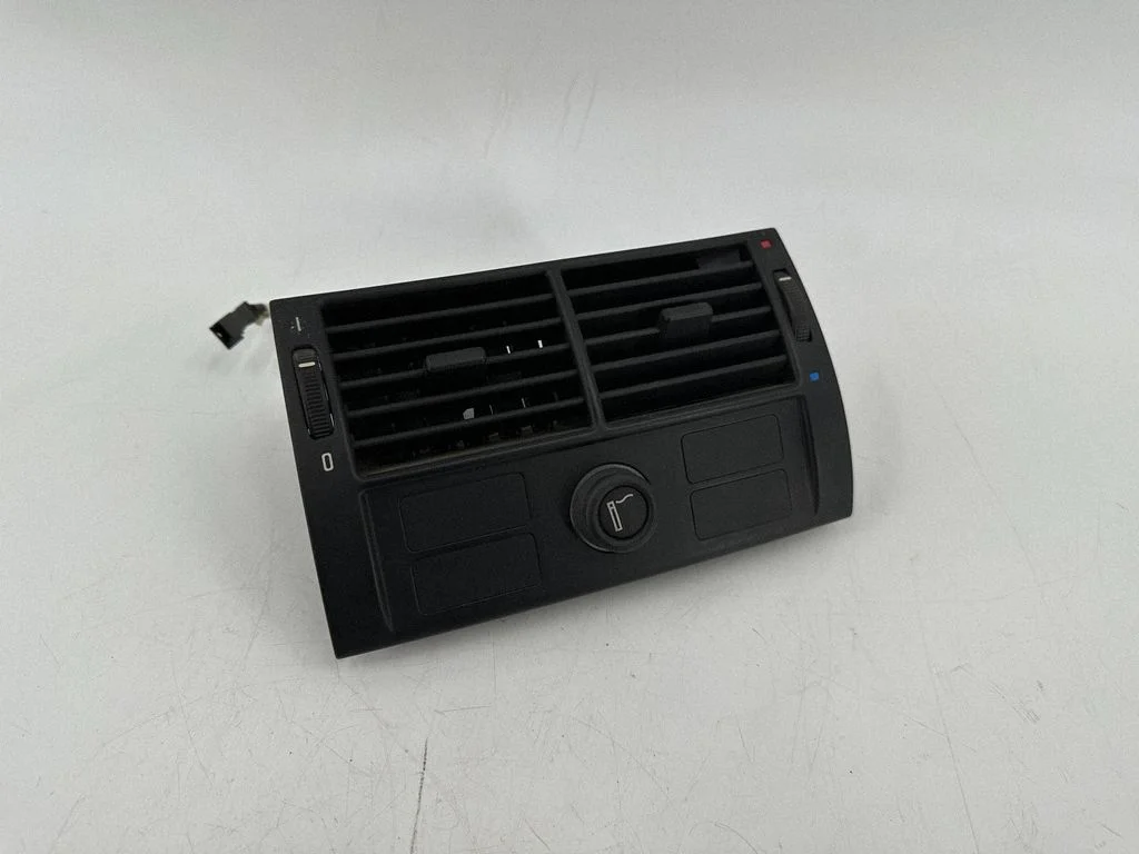 Rear air vent grill – BMW X5 E53 (1999-2006)