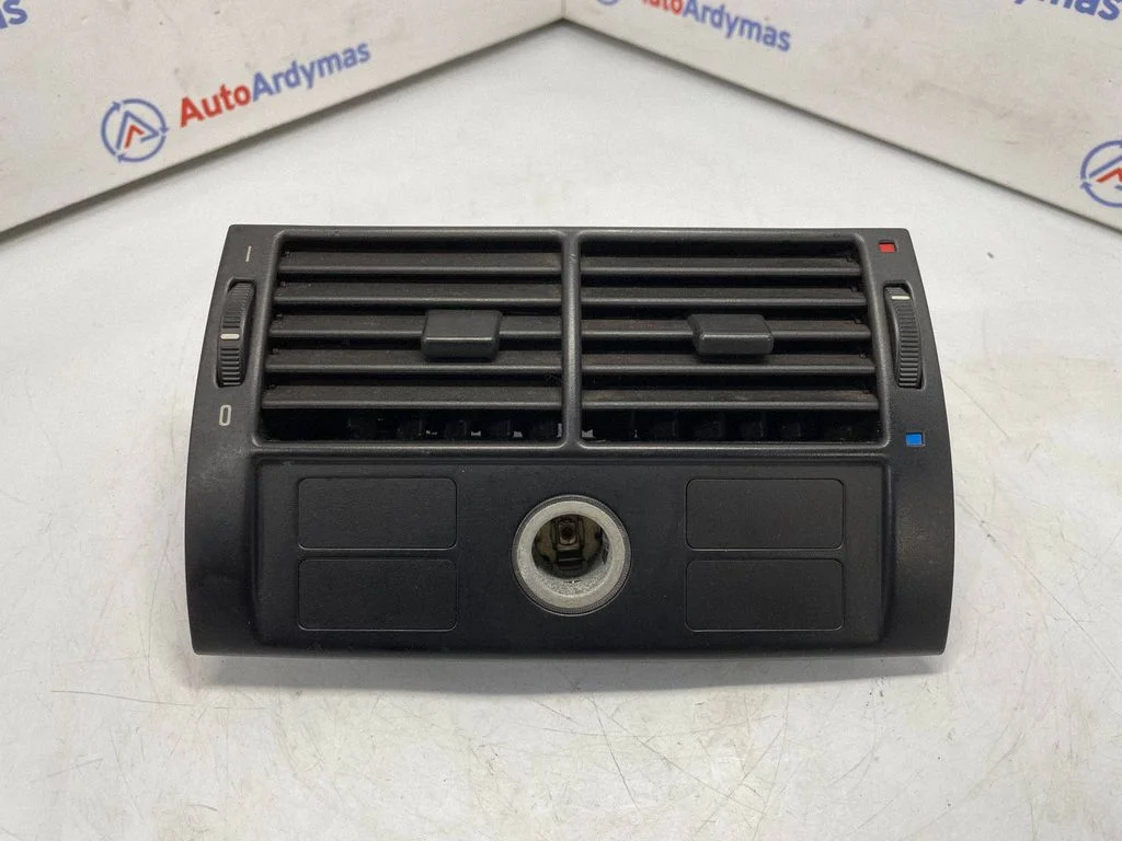 Rear air vent grill – BMW X5 E53 (1999-2006)