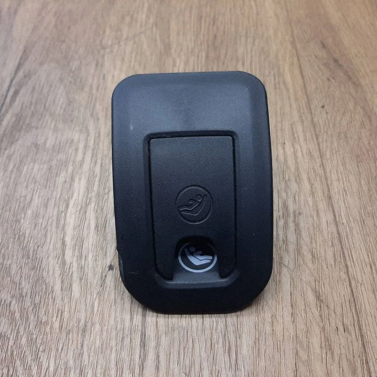 ISOFIX dangtelis