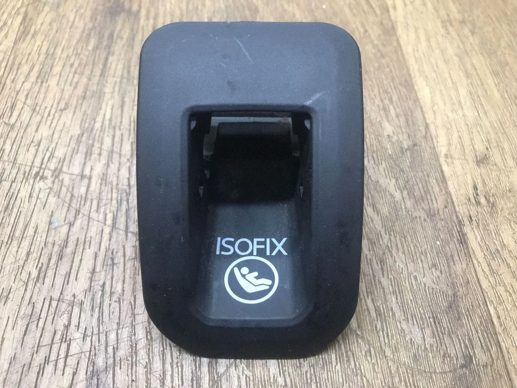 ISOFIX dangtelis