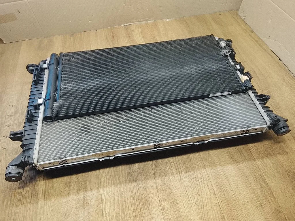 Radiator set 95B121003E