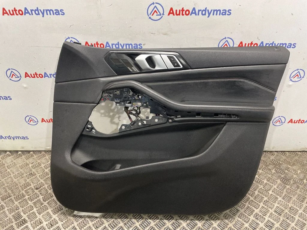 Front door card panel trim 9473904