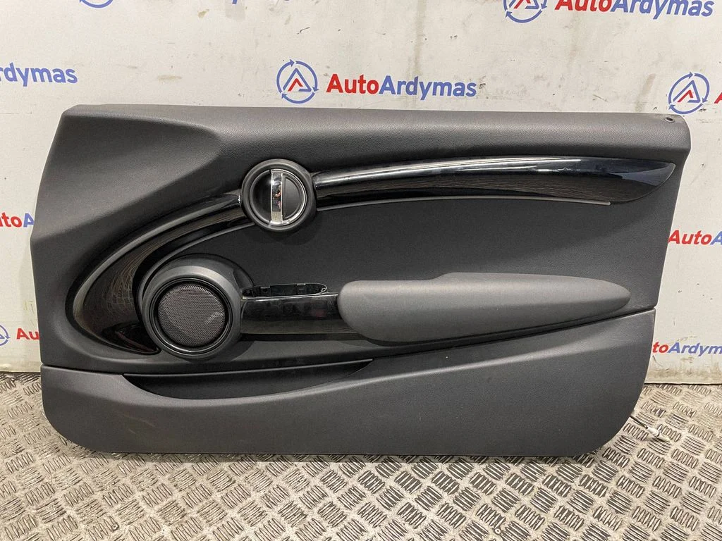 Front door card panel trim 7393122