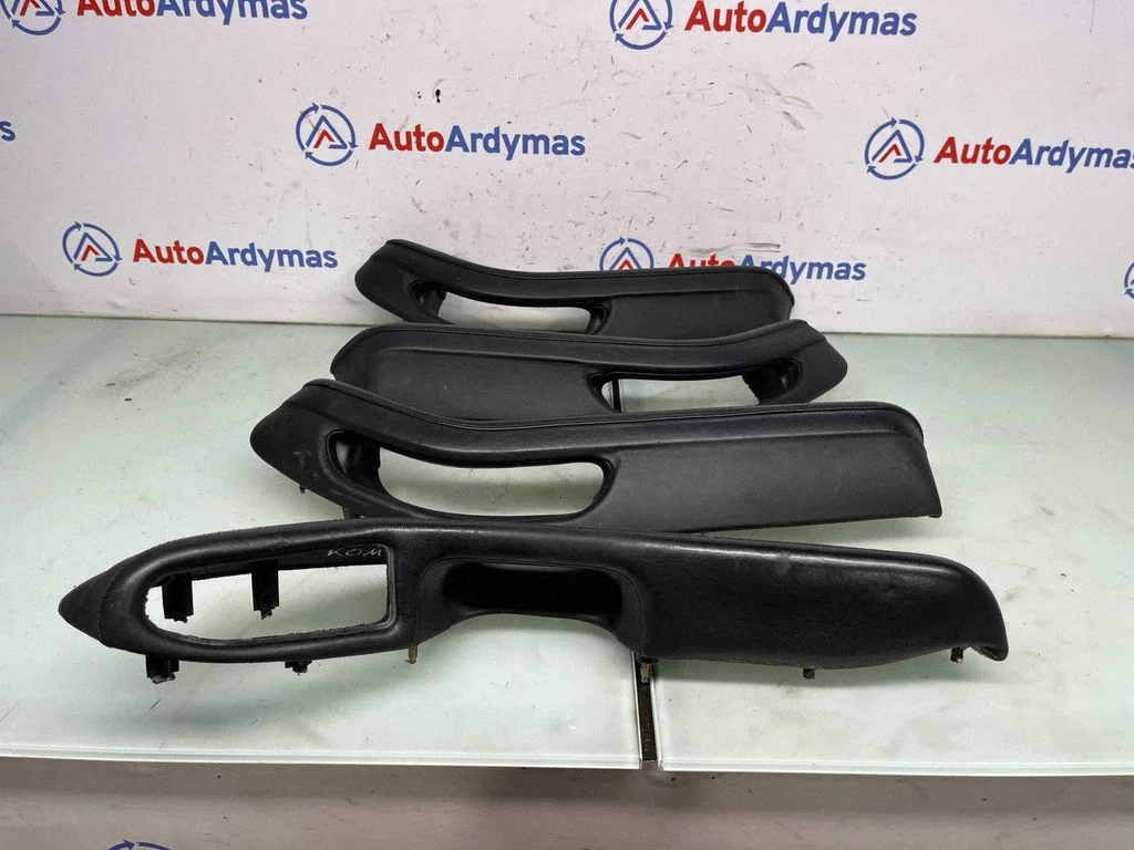 Priekšējais aizvēršanas rokturis / apdare 8159643