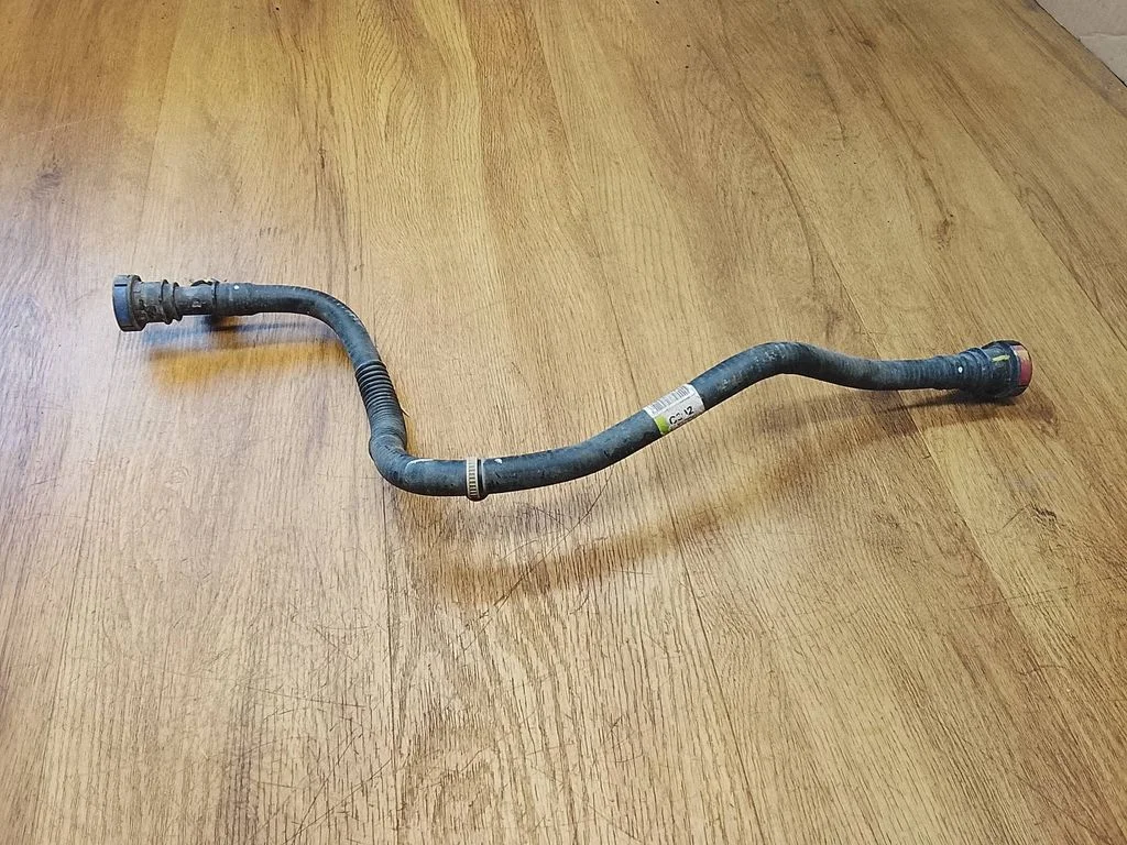 Hibrido/elektromobilio baterijos aušinimo žarnelės/vamzdeliai
