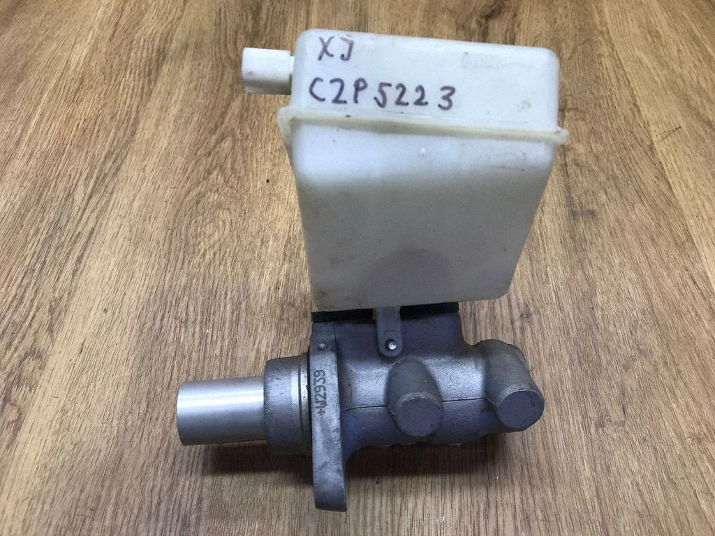 Galvenais bremžu cilindrs C2P5223