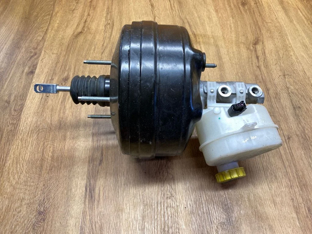 Brake booster GR3C2B195TB
