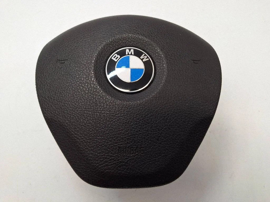 Steering wheel airbag 6864494