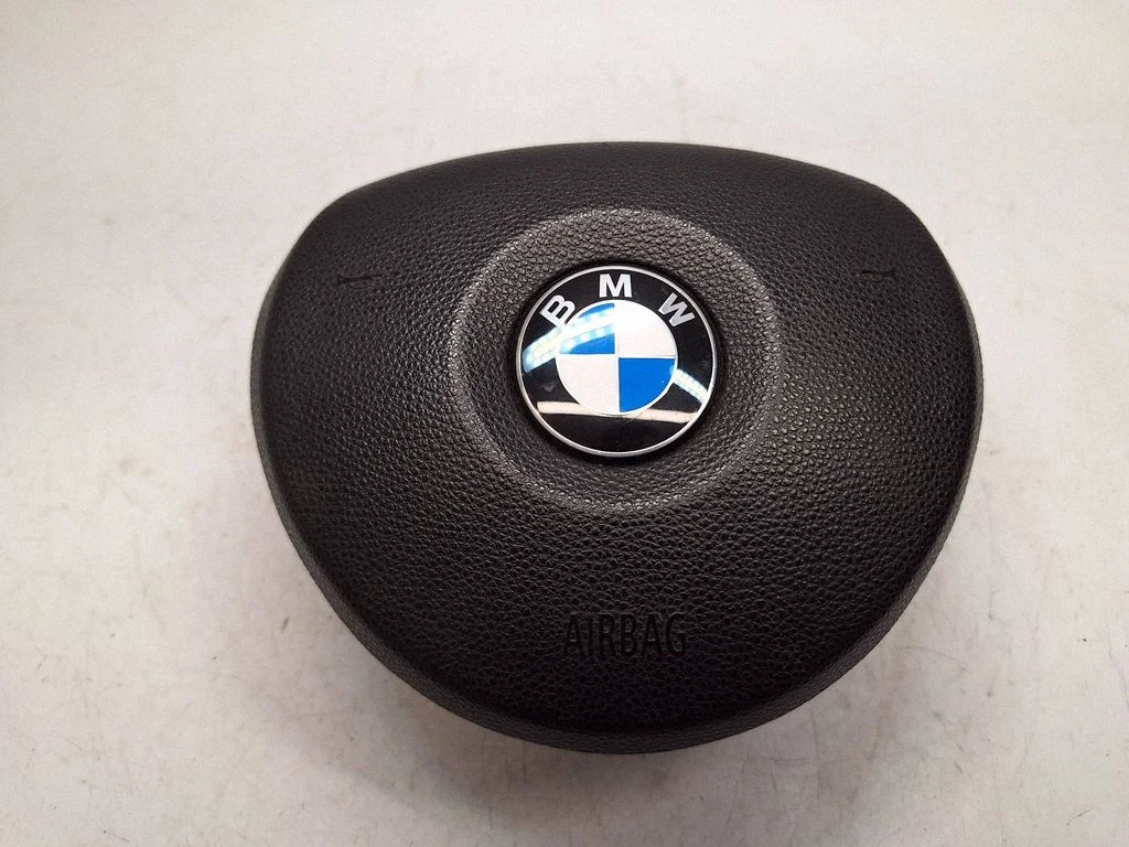 Steering wheel airbag – BMW 1 Series E82 E88 (2007-2014)