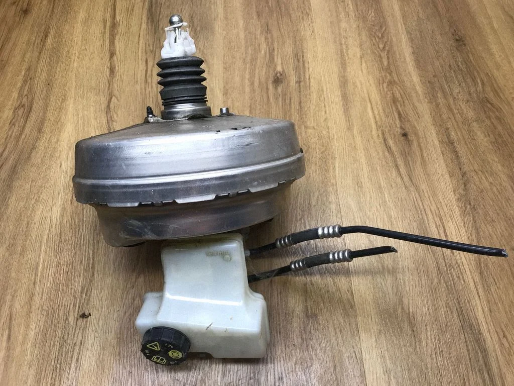 Brake booster P32130202