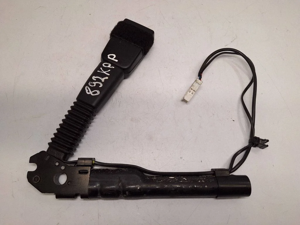 Front seatbelt buckle – BMW 3 Series F30 F35 F31 (2012-2018)