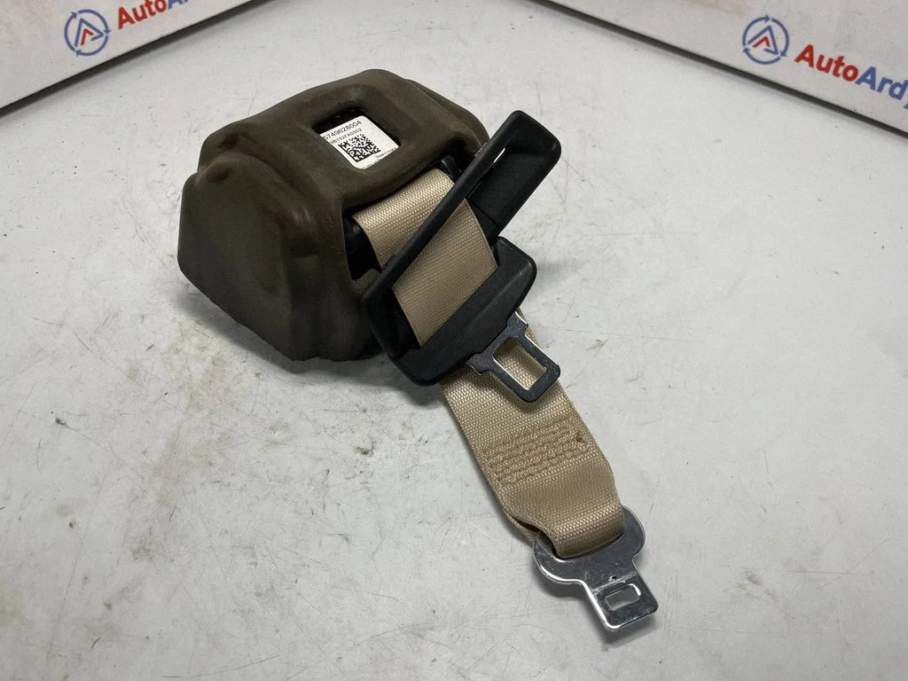 Rear seatbelt 7496280