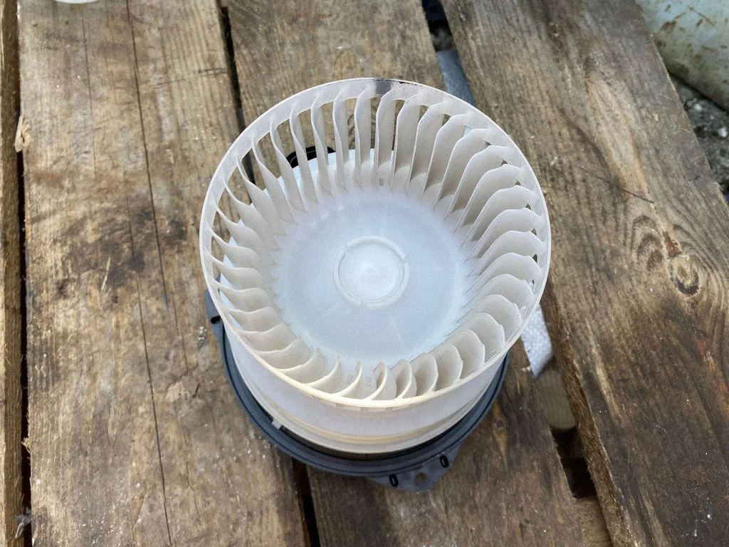 Krāsniņas ventilators/pūtējs 5274T1