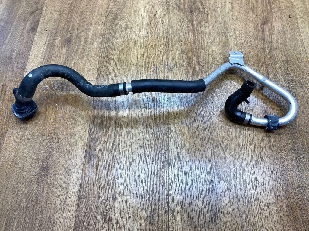 Engine coolant pipe/hose – Mercedes-Benz C-Class W205 (2014-2021)