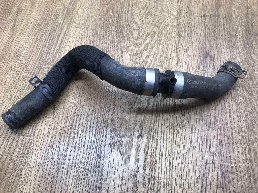 Engine coolant pipe/hose A2058301202