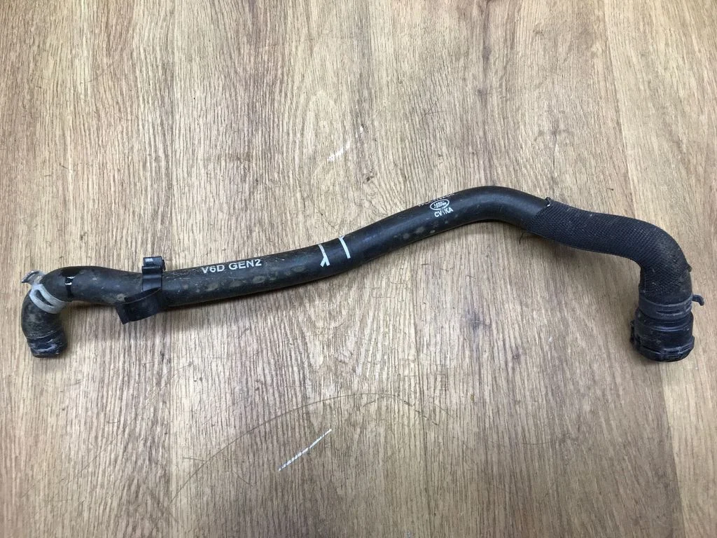 Engine coolant pipe/hose FPLA7752CC