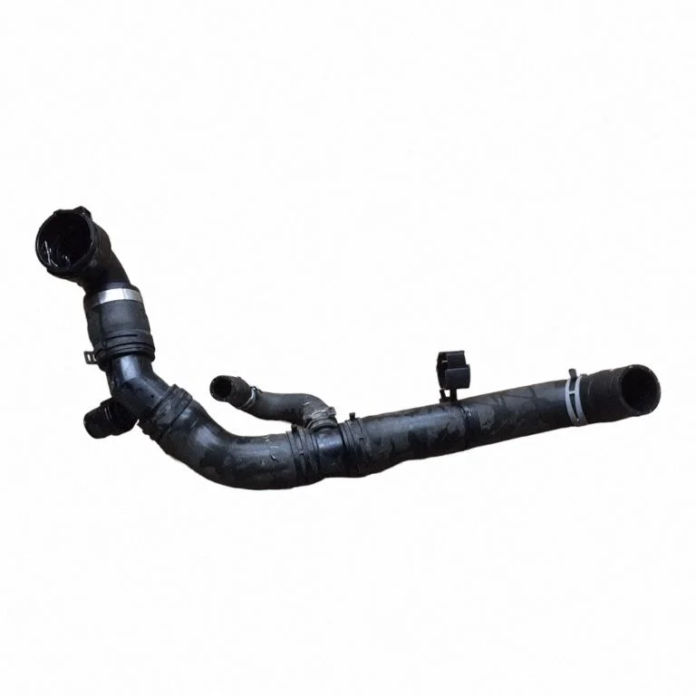 Variklio aušinimo vamzdelis (-ai)/ žarna (-os)