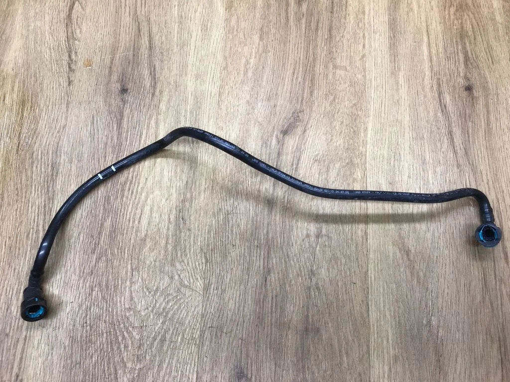 Mootori jahutusvedeliku toru / voolik CPLA9P924CB