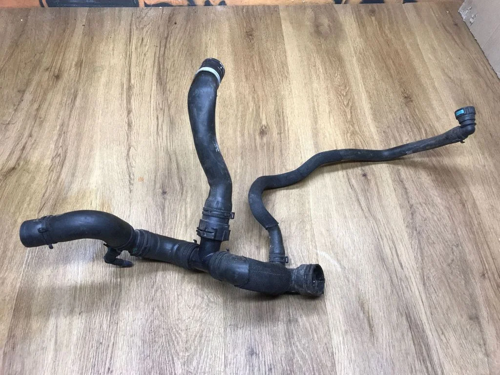 Motora dzesēšanas caurule (-es)/šļūtene (-es) FPLA8584CB