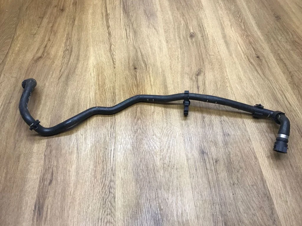 Engine coolant pipe/hose WJ861655902