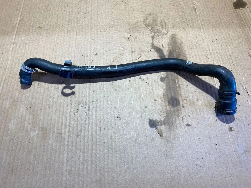 Engine coolant pipe/hose FPLA7754CA