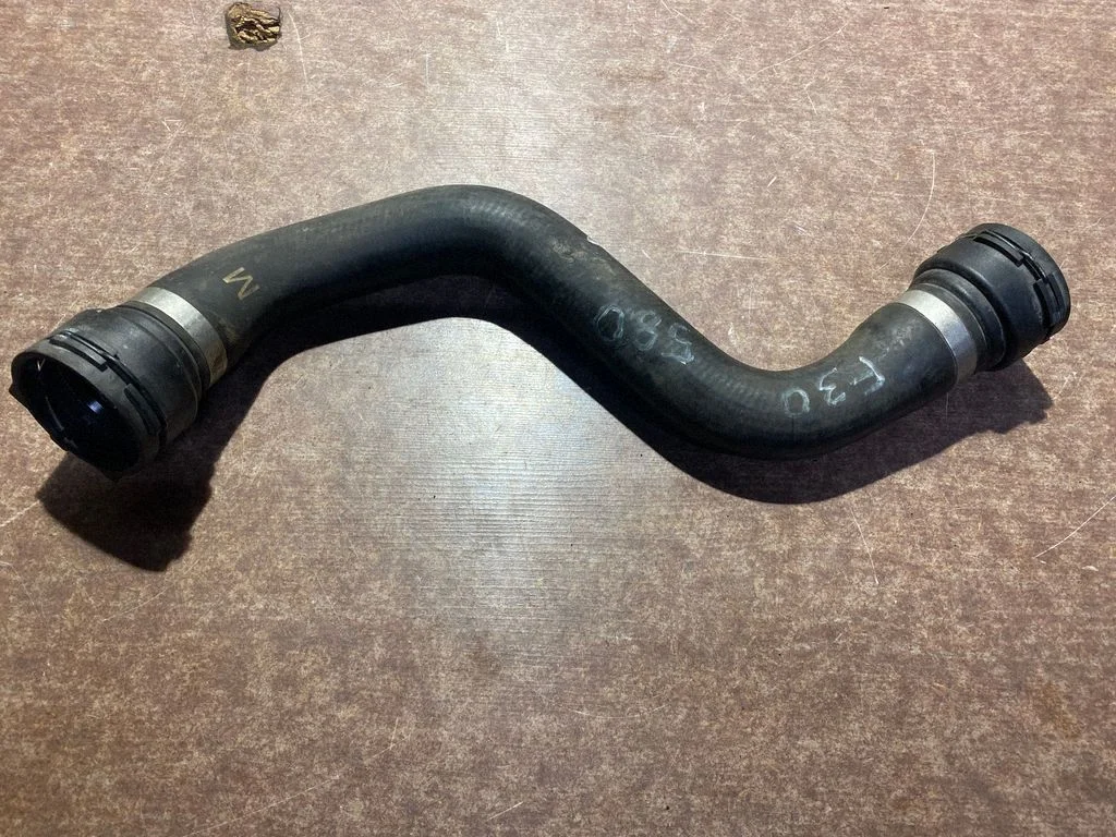 Engine coolant pipe/hose 7811129
