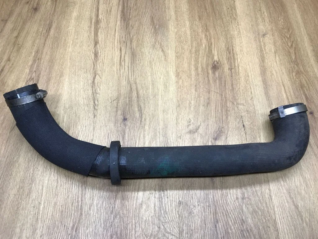 Vahejahuti voolik (-ud)/ toru (-d) CPLA6N650CC