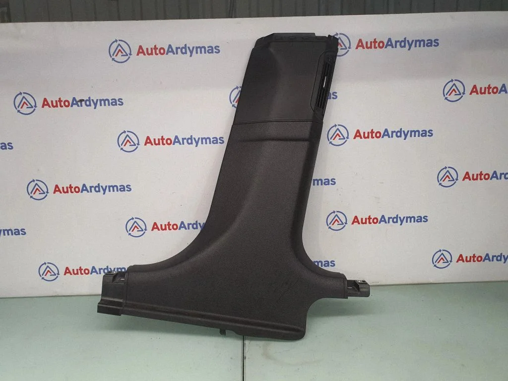 (B) pillar trim (bottom) 7218536