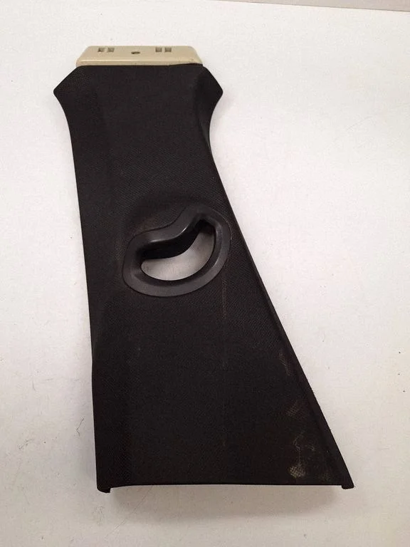 (B) pillar trim (top) 51437433699