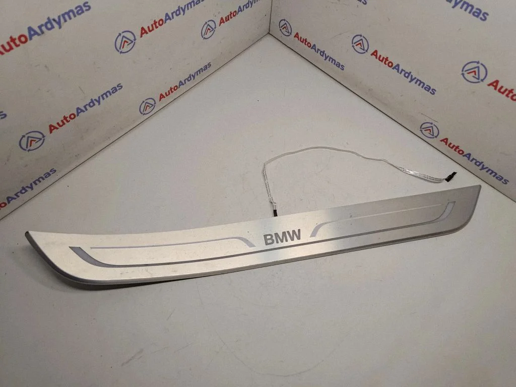 Rear sill trim cover 7369888