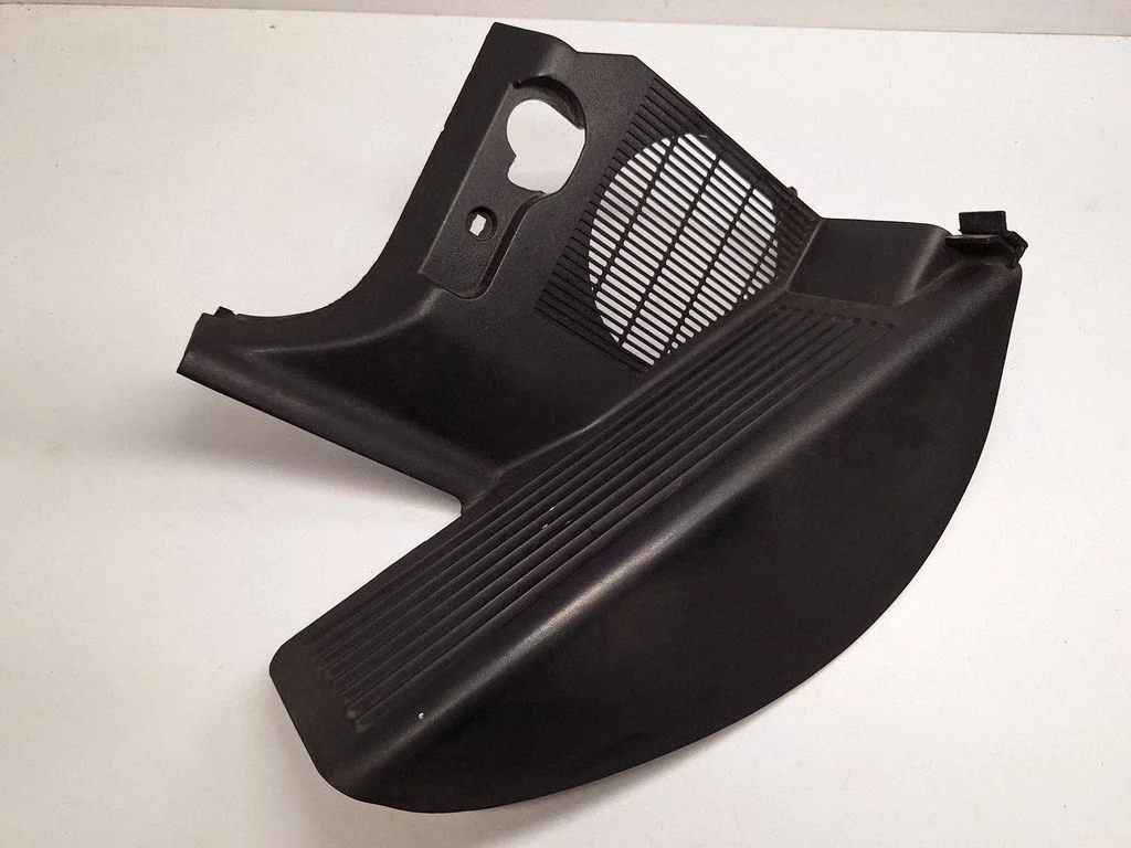 Jalaruumi külgkate 51431960993 – BMW Z3 E36 (1994-2002)