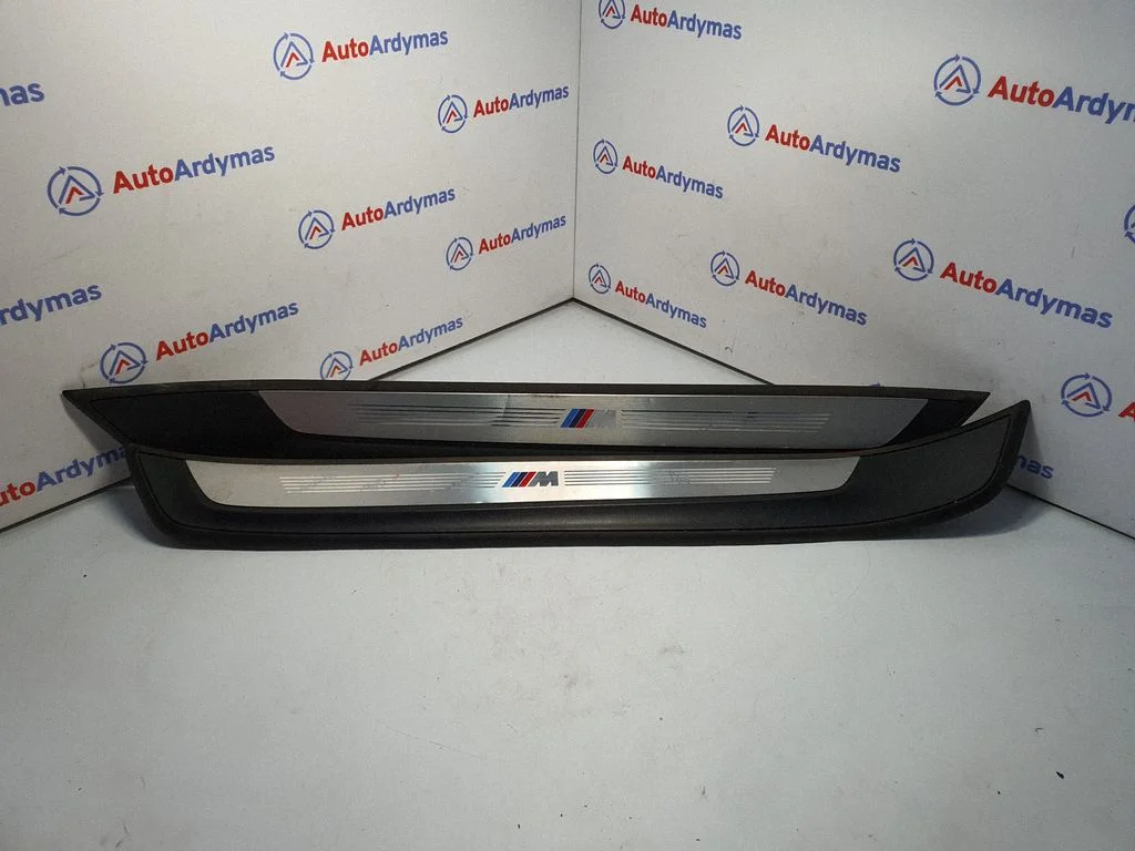Front sill trim cover 8047745