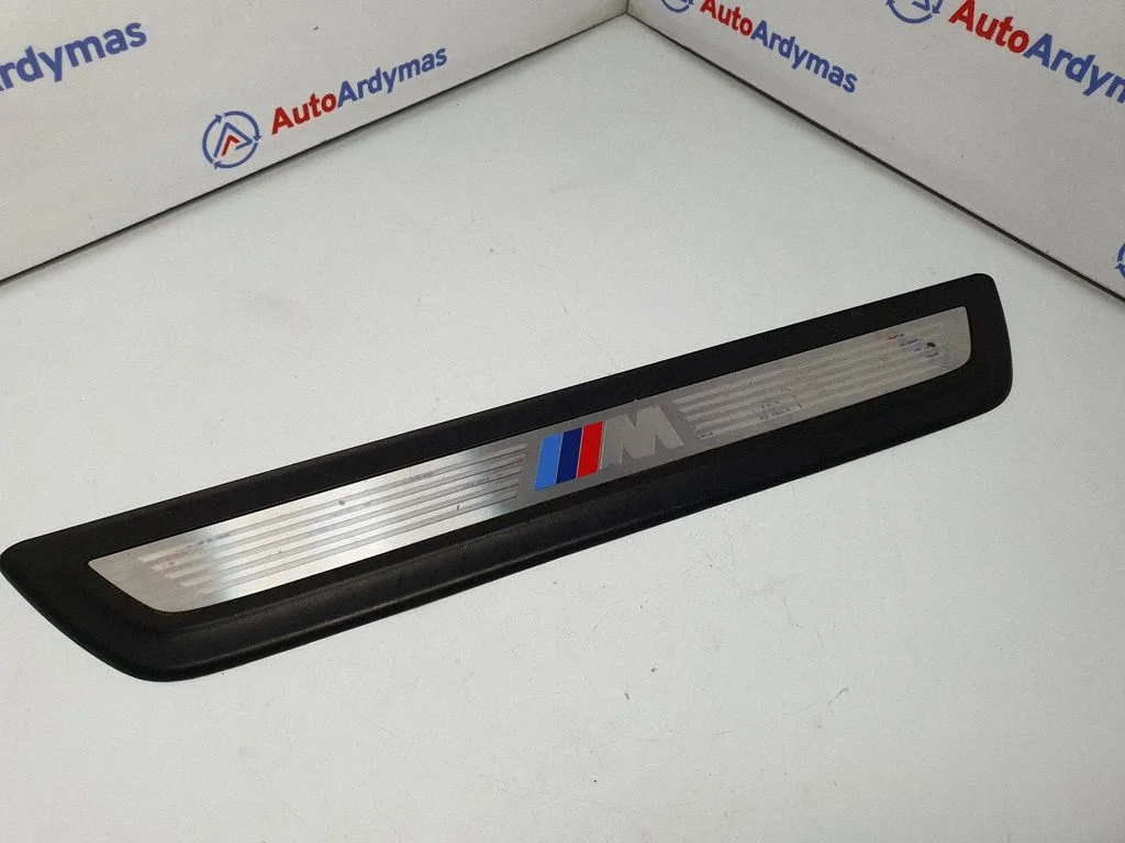 Front sill trim cover 8060406