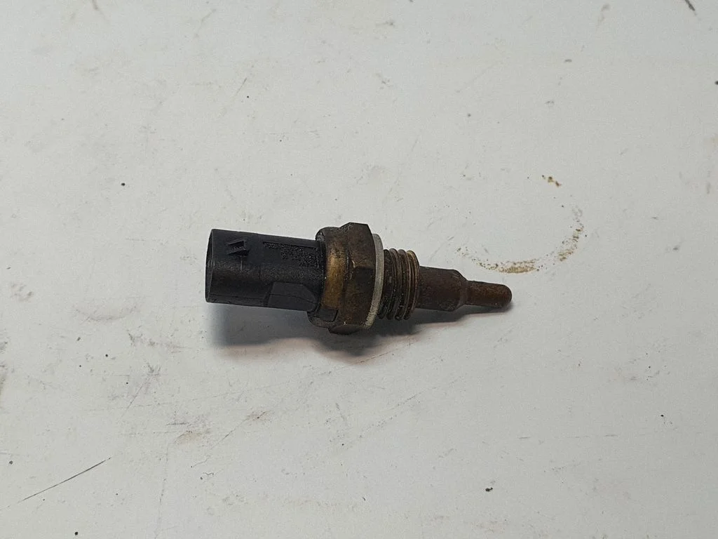 Coolant temperature sensor 7580635