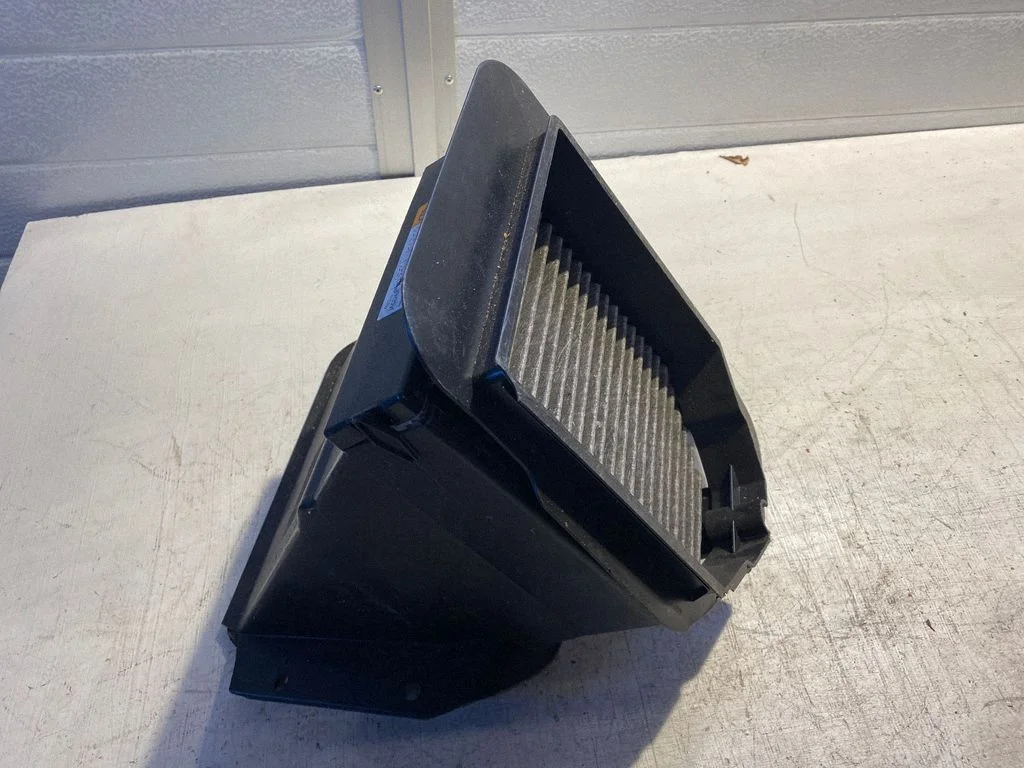 Obudowa filtra powietrza 6W83020B03