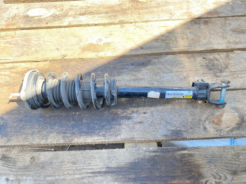 Front shock absorber/damper A2053201613