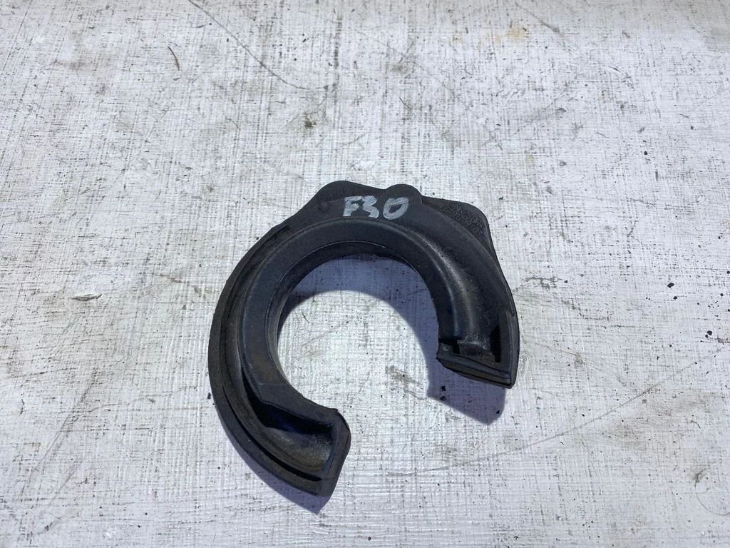 Rear coil spring 6791709