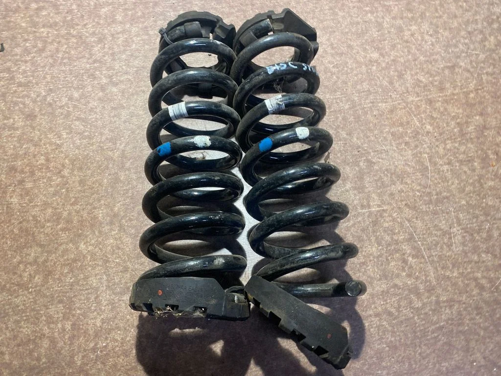 Rear coil spring – Land Rover Discovery Sport (2014-)