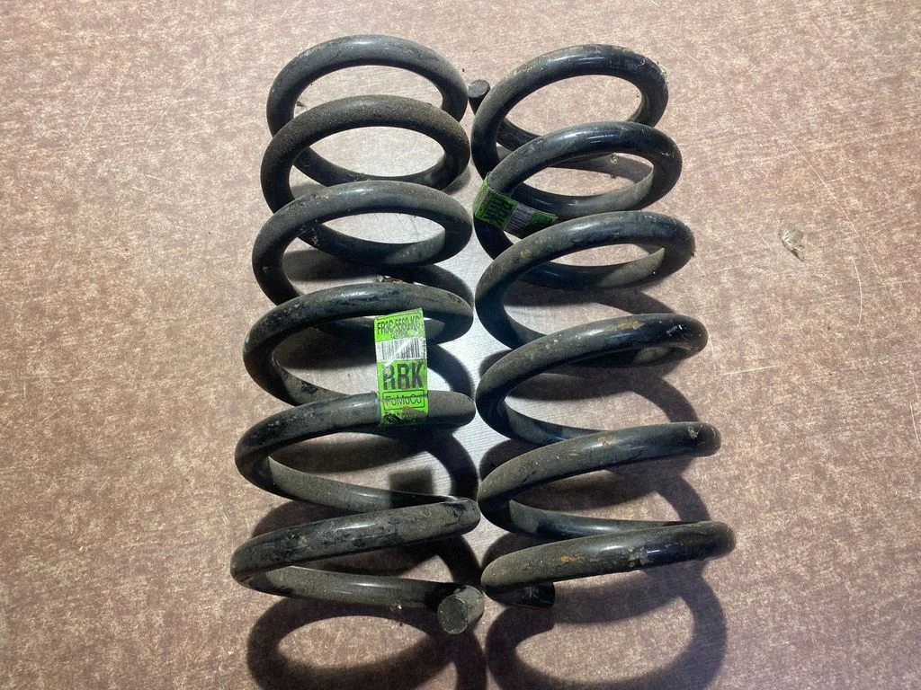 Rear coil spring FR3C5560KC