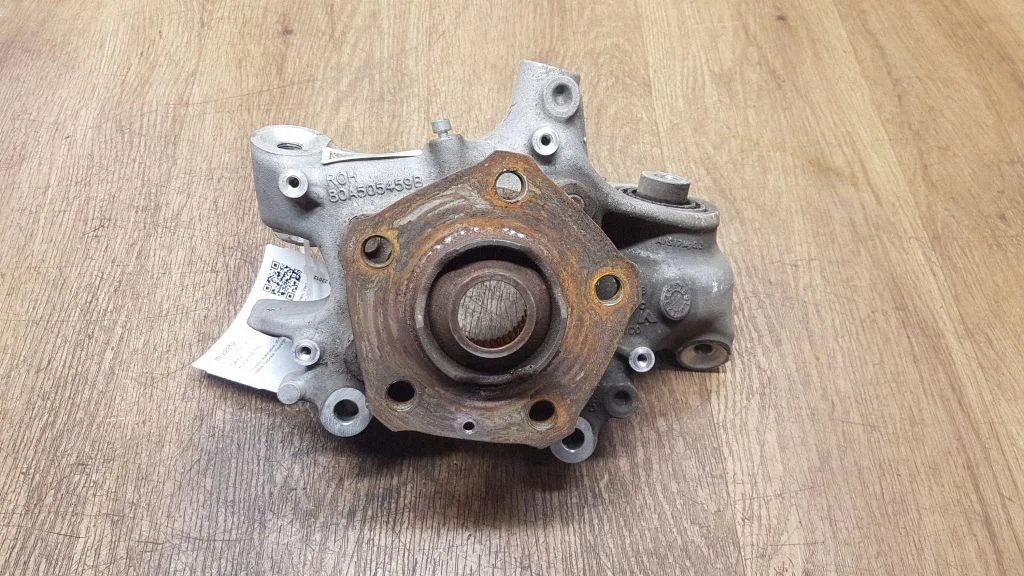 Tagumine rumm 80A505459B