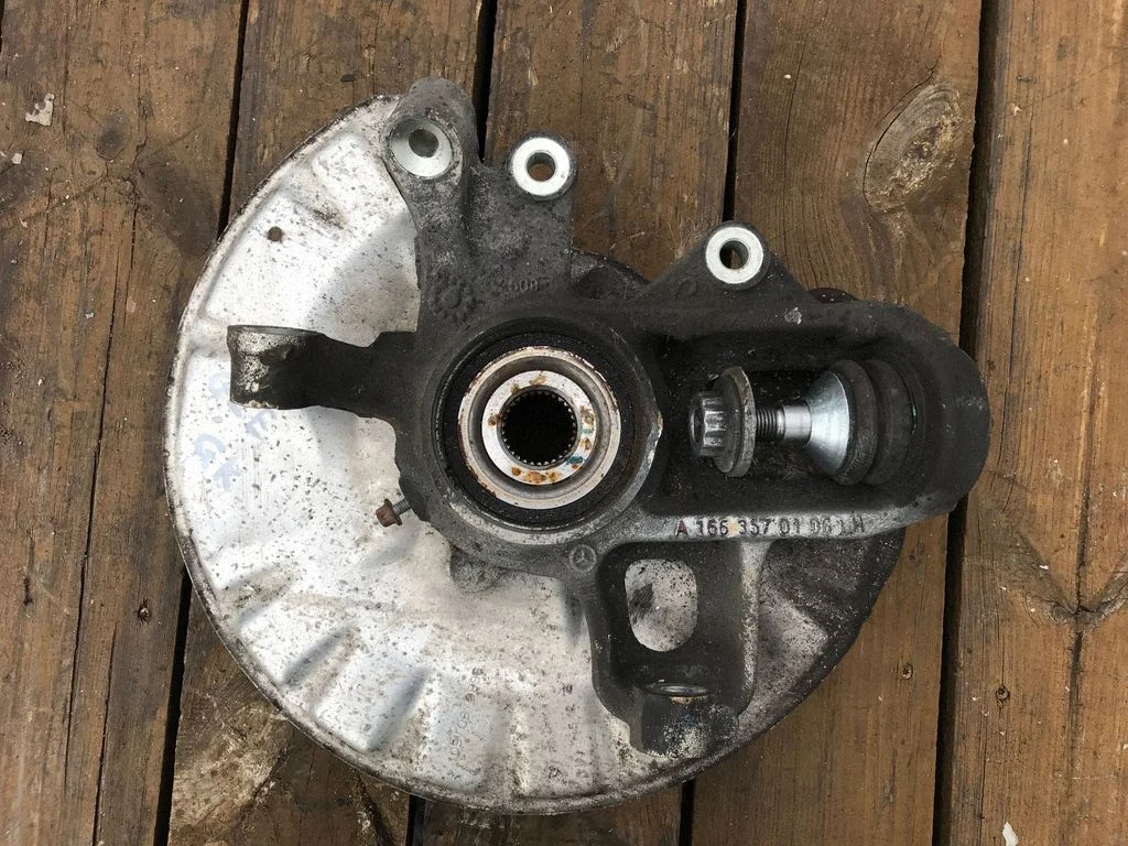 Rear wheel hub – Mercedes-Benz ML-Class W166 (2012-2017)